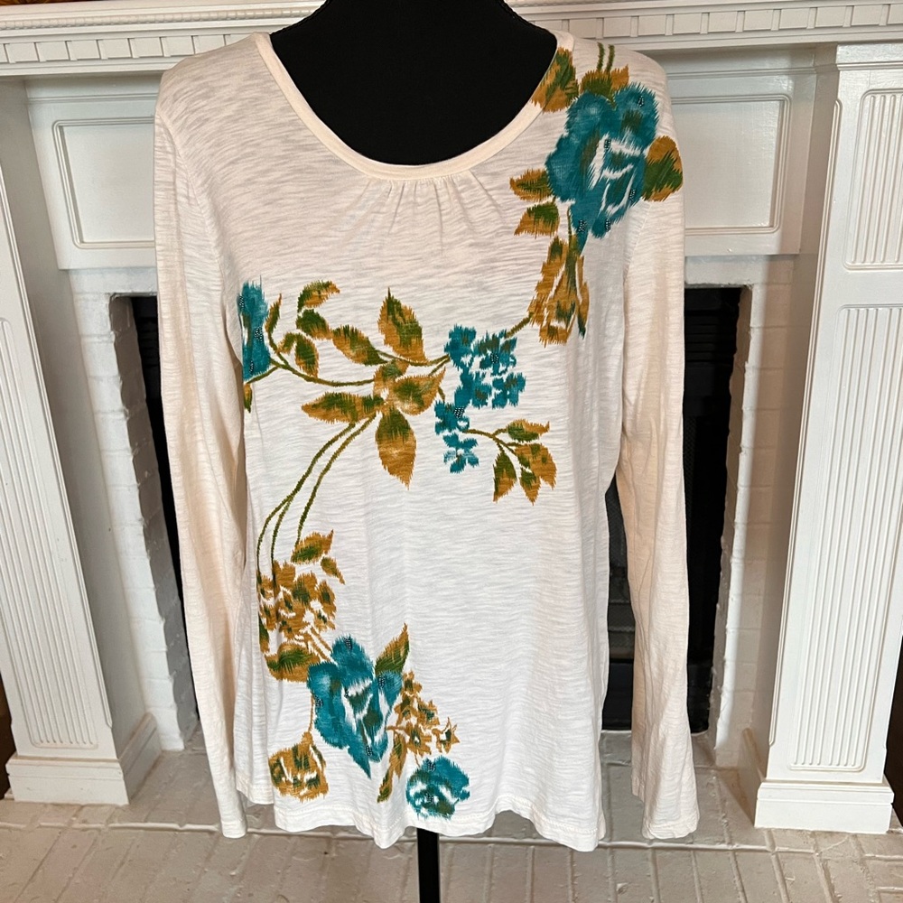 Ladies fall three-quarter sleeve top
